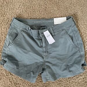 American Eagle Super Stretch midi short